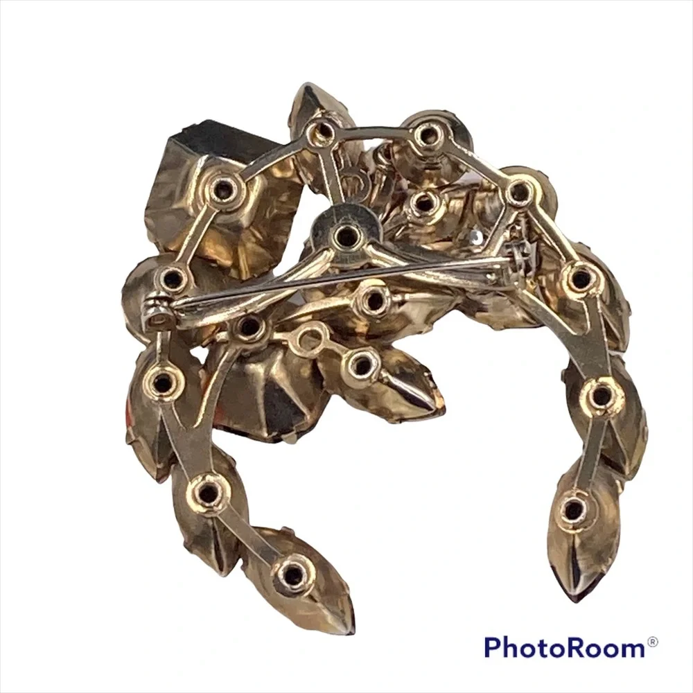 Stunning Vintage Topaz Rhinestone Swag Brooch